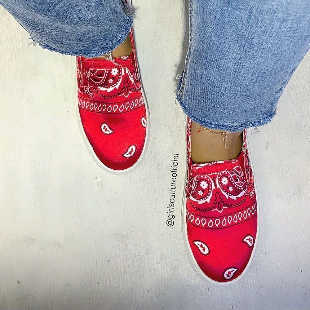 Red Bandana Print Tennis Sneakers - Picture 6 of 8